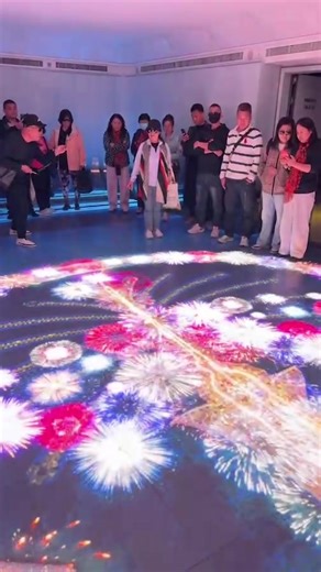 Meis Turizm on Instagram: "🌴 Palmiye Adaları nasıl oluştu biliyor musunuz? Denizin altından alınan milyonlarca ton kum, GPS ile milimetrik olarak yerleştirildi. Dalgalar, akıntılar ve zemin simülasyonlarla hesaplandı. Önce kum, sonra kaya setleri, ardından sıkıştırma… Ve ortaya dünyanın en ikonik yapay adalarından biri çıktı. 📍 Palm Jumeirah Doğa değil, ileri mühendislik 💡🌍 #palmislands #palmjumeirah #yapayada #mühendislik #simülasyon"