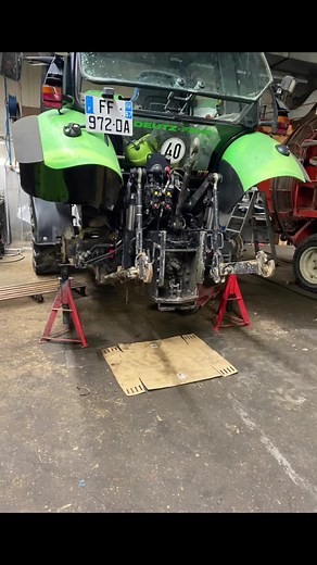 Découvrez le Deutz Agrotron 100 Mk3 en action!