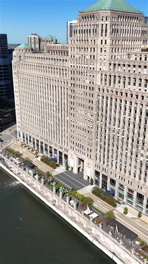 Big Merchandise Mart in Chicago Illinois | Photography & Video Digital