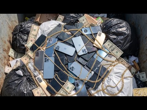😱 They Threw Away a Fortune! Dozens of iPhones, Samsung & Xiaomi Phones Found in a Dumpster! 🔥📱