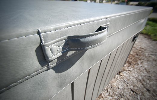 The Top 5 Signs It's Time to Replace Your Hot Tub Cover | Cal Spas of MN