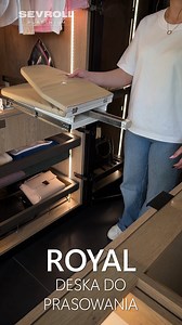 ✨ Garderoba Royal- odkryj swoje wnętrze! 👀 Poznaj składaną, obrotową deskę do prasowania, którą zamontujesz bezpośrednio w garderobie! Kluczowe cechy: 🔸 Gotowa do użycia w kilka sekund- nie trzeba rozkładać klasycznej deski 🔸 Idealna podczas porannego pośpiechu- zawsze pod ręką 🔸 Obrót 90° ułatwia ustawienie deski według potrzeb 🔸 Składana konstrukcja zajmuje minimalną ilość miejsca 📌 Więcej na naszej stronie: https://www.sevroll.com/pl-PL/produkty/garderoby-royal | Sevroll