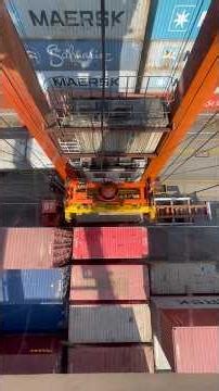 RTG Crane Loading Containers. #craneoperator