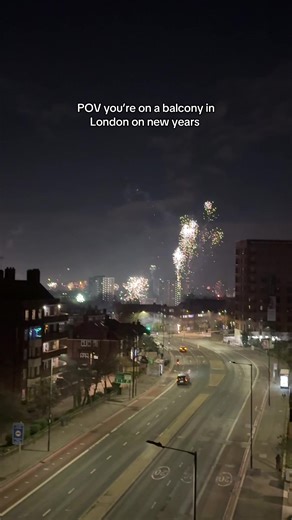Happy new year everyone !!! 🎇 we did NOT expect this 🤣🤣 London on NYE hits different Sending you love!! 🫶 #newyears #newyearseve #newyears2026 #newyearslondon #london2026