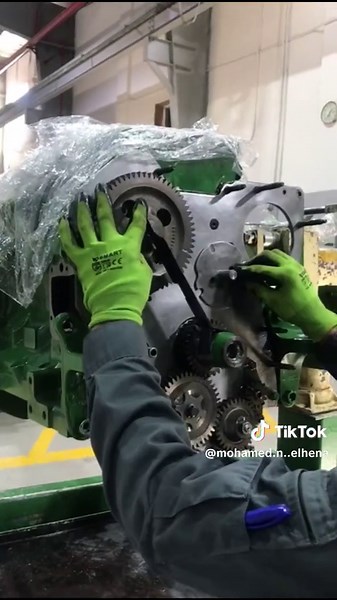 Overhaul of John Deere Diesel Engine: 4 Cylinders, 4.5L