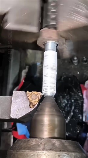 Cnc machine #lathe #milling #cnc #machining #industry #metal #mechanized #mechanical #milling #machining #ceramic #metalmechanics #cncmachining #tooling #turning | marsela