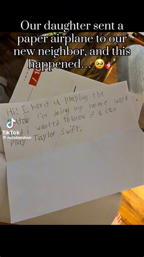 🚨 Taylor’s letter to the little kid:"I just wanted to let you know that it made me SO happy that you asked your neighbor to play my song for you. You brought the biggest smile to my face! I’m sending you your own guitar, in case you ever want to learn too!"