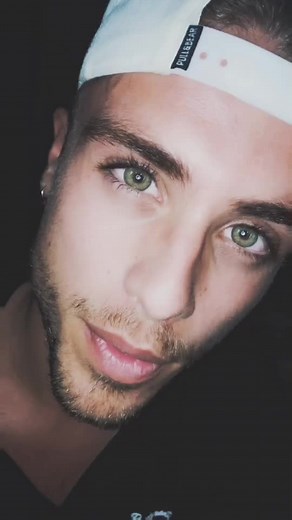 Petit challenge 😘 #featureme #challenge #change #changecolors | switch the colors