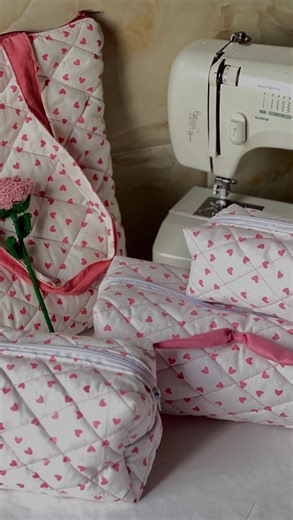 MyDeal DZ on Instagram: "• One pouch, endless uses💕 .Available now ✨Don’t miss out 🛍️"