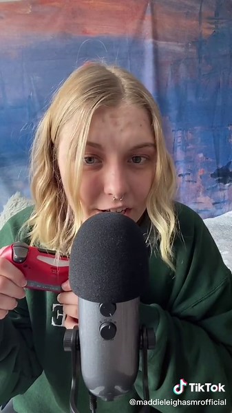 ASMR controller sounds! #asmr #asmrtiktok #asmrvideo #fyp #relax #sleep #whisper #controller #satisfying