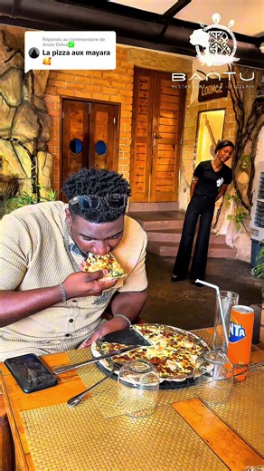 Réponse à @Anaïs Delva✅ La pizza aux feuilles de manioc?! Un client donne son avis 🥲 #banturestaurant #pizza #restaurantlibreville