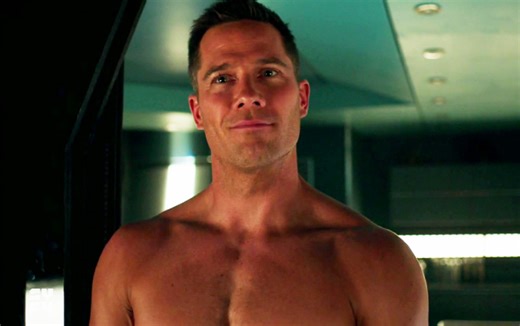 "I'm very versatile": Luke Macfarlane gets candid on playing straight and gay roles