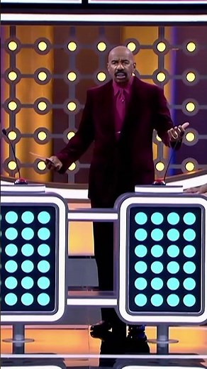 Did She Just Give Up?! #familyfeud #steveharvey #shorts