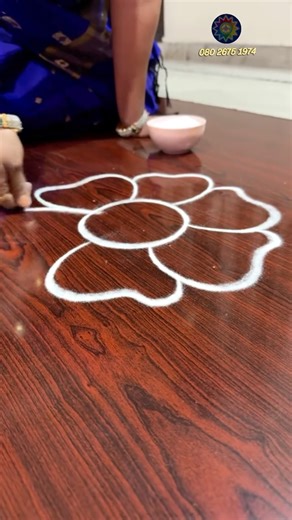 SAMA SWAPNA on Instagram: "@ssscolourkolapodi @dheepiika_rangolis For orders contact: 080 2675 1974 Saree : @aishwaryasilks_official #dheepiikarangolis #art #diy #artistsoninstagram #reelsinstagram #artist #rangoli #reels #artwork #instmood #instafit #instragram"