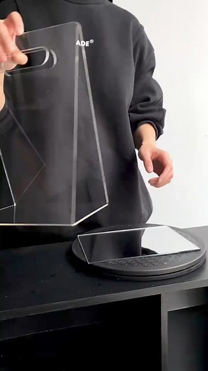 🌸✨How to create a beautiful flower arrangement in a transparent acrylic gift box! 🌺 🌿💐 #FloralDesign #FlowerArrangement #DIYFlowers #BloomWithCreativity 🌼✨ | FloralSupplies.com