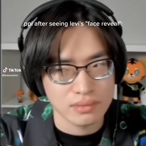 HELP LMAO HE LOOKS SO GOOFY 💀💀 (btw not Levi from AOT I meant to say the member of the squad) aka the YouTuber inquistomaster