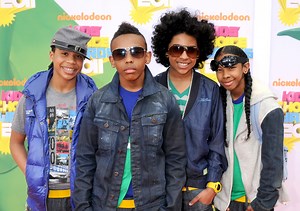 FANdemonium: Mindless Behavior