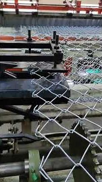 This is how chain link mesh machine works