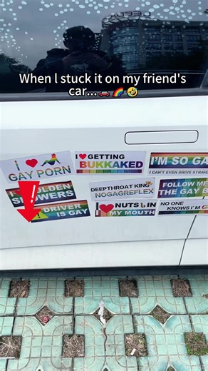 Hilarious Magnetic Sticker Prank on Car