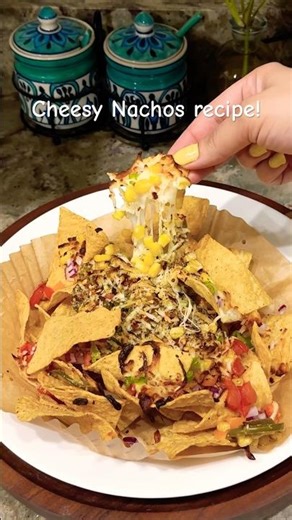 Cheesy Nachos in Airfryer | Quick Snack Recipe😋#shortvideo #easyrecipes #airfryerrecipes #nachos