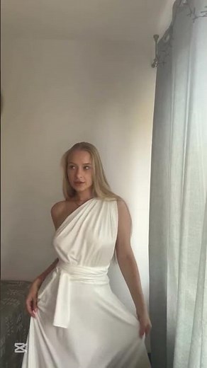 How to wear a convertible infinity dress #infinitydress #bridesmaids #fashion