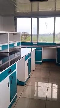 School lab benches installation