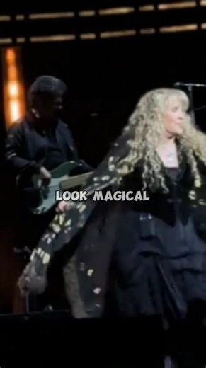 The Witchy Queen of Rock Fashion: Stevie Nicks!#StevieNicks #FleetwoodMac #RockFashion