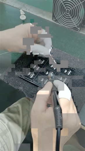 Manual soldering in DIP section #factory