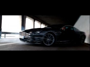 007 慰めの報酬 アストンマーティンDBS vs アルファロメオ - カーチェイス