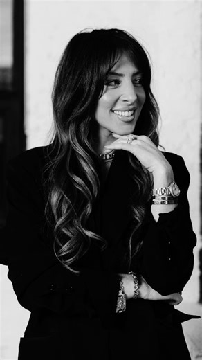 Motivy Example | Mindset & Growth on Instagram: "Emotional Maturity in Modern Relationships. A mature man, as explained by Casiah West, is defined by self-control, clarity, and respect rather than surface-level habits. He uses social media with intention, not as a place to seek validation or distraction, and he communicates his emotions calmly without defensiveness or attitude. His relationship with alcohol reflects discipline, not excess, and his behavior remains consistent whether he is drinki