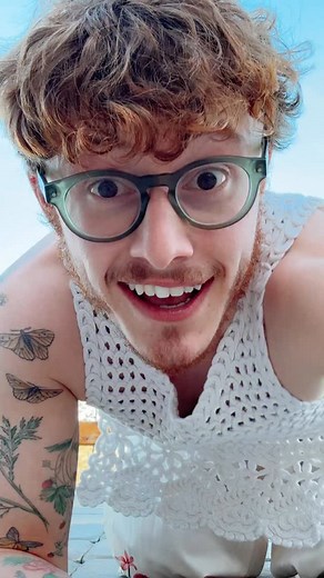 2.5K reactions · 31 shares | I love this flowy spring fit :) #model #fitness #flowy #flowers #spring #ootd #modeling #fashion | Anubace | Facebook