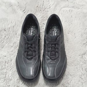 CLARKS Wave Black Leather Lace up Sneakers - size 10.5