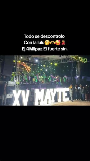 Descontrol en Vivo con Lizbeth Barraza