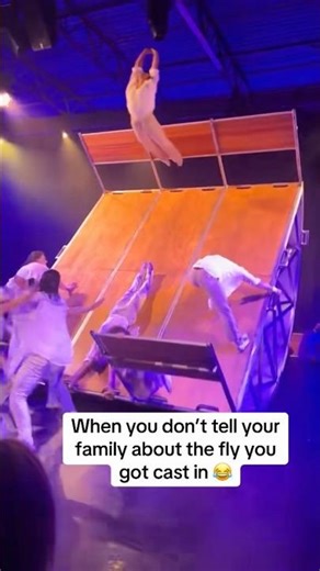 Her being the only who reacted like that 💀 (theclaudiacollazo/TT)