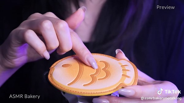 ASMR Scratching the Top of Your Head to Put You to Sleep (No Talking)#asmr