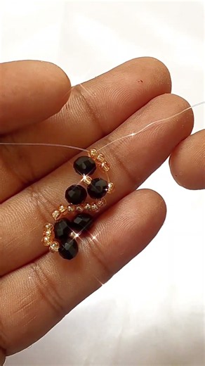 ✨ Create a Stunning Beaded Bracelet with Crystal Moti Crafts! ✨