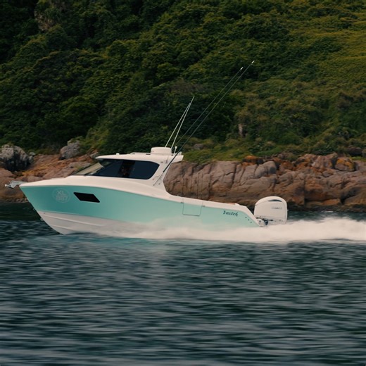 Yamaha F350 V6 in Action! Roger from Veitch Boats shares why the Yamaha F350 V6 4.3L engine delivers unmatched power, performance and reliability. Learn more: http://tinyurl.com/bd33am25 #YamahaOutboards #ReliabilityStartsHere | Yamaha Outboards Australia