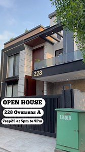 10 Marla Most Beautiful Designer OPEN HOUSE Bahria Town Lahore | Pride and Property