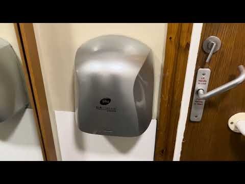 PHS Airstream Vitesse at The Glass House (by Wetherspoons) - Norwich - ♿️🚼