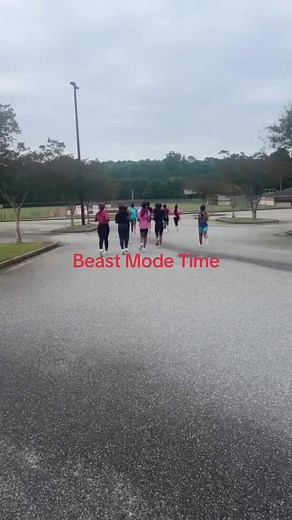 Officially the first day of Summer conditioning and practice for the 23-24 season! Team building was in full effect with early morning workout, kickball, cheering and lifting. #H3YouKnow #HowardHighHuskies #cheerleading #cheerleadersoftiktok #cheersquad #grinding #cheerszn #blackgirlscheer #ItsBiggerThanCheer #AXERatioChallenge #fyp 🐾🖤🐾