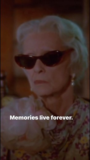 Hollywood icons Bette Davis and Vincent Price — first film together 1937 last film Whales of August. Premiered at Cannes May 13 1987 | Vincent Price