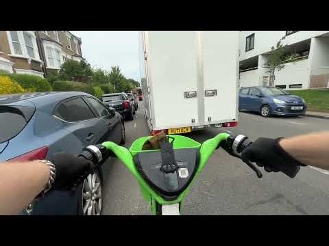 [4K] London Vlog 🇬🇧 | Camden, Biking, Foxes, Boats, Museums & City Views