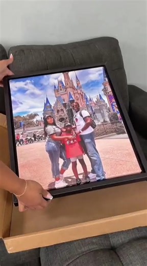 These Easy Canvas Prints Made My Room Look Expensive
