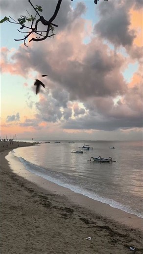 Suara Ombak Pantai Sanur Bali