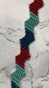 Wide Chevron Friendship Bracelet Tutorial | Color Combo