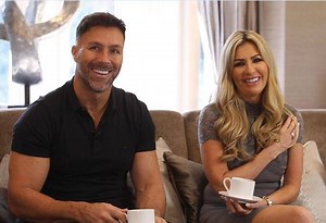 Have you been catching up on your favourite reality TV shows during lockdown? In 2019, we treated reality TV queen Dawn Ward and her husband, ex-footballer Ashley Ward. Hear all about their lens surgery experience with Optical Express. | Optical Express