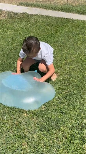 Watch Giant water balloons on Amazon Live