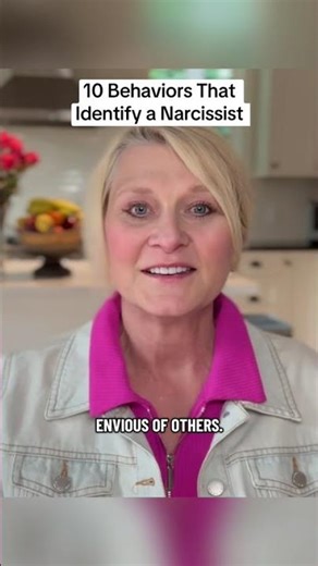 10 Behaviors That Identify a Narcissist