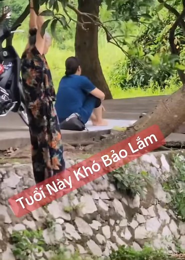 1.1M views · 6.6K reactions | Cụ đẹp đạp gió rẽ sóng  Video: Ruby | Xinh Plus | Facebook