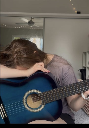 Mastering Guitar Techniques: Tutorials and Tips